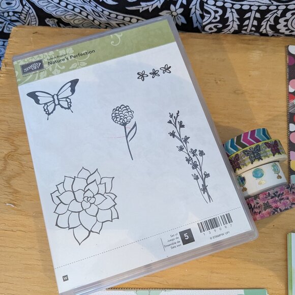 Clouds NWT Cardmaking Kit - Picture 2 of 4